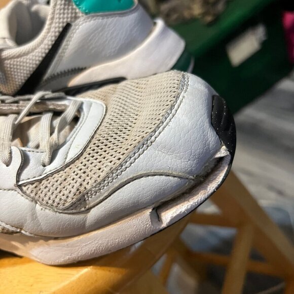 Nike Air Max Excee Pure Platinum Sneakers - Picture 5 of 13